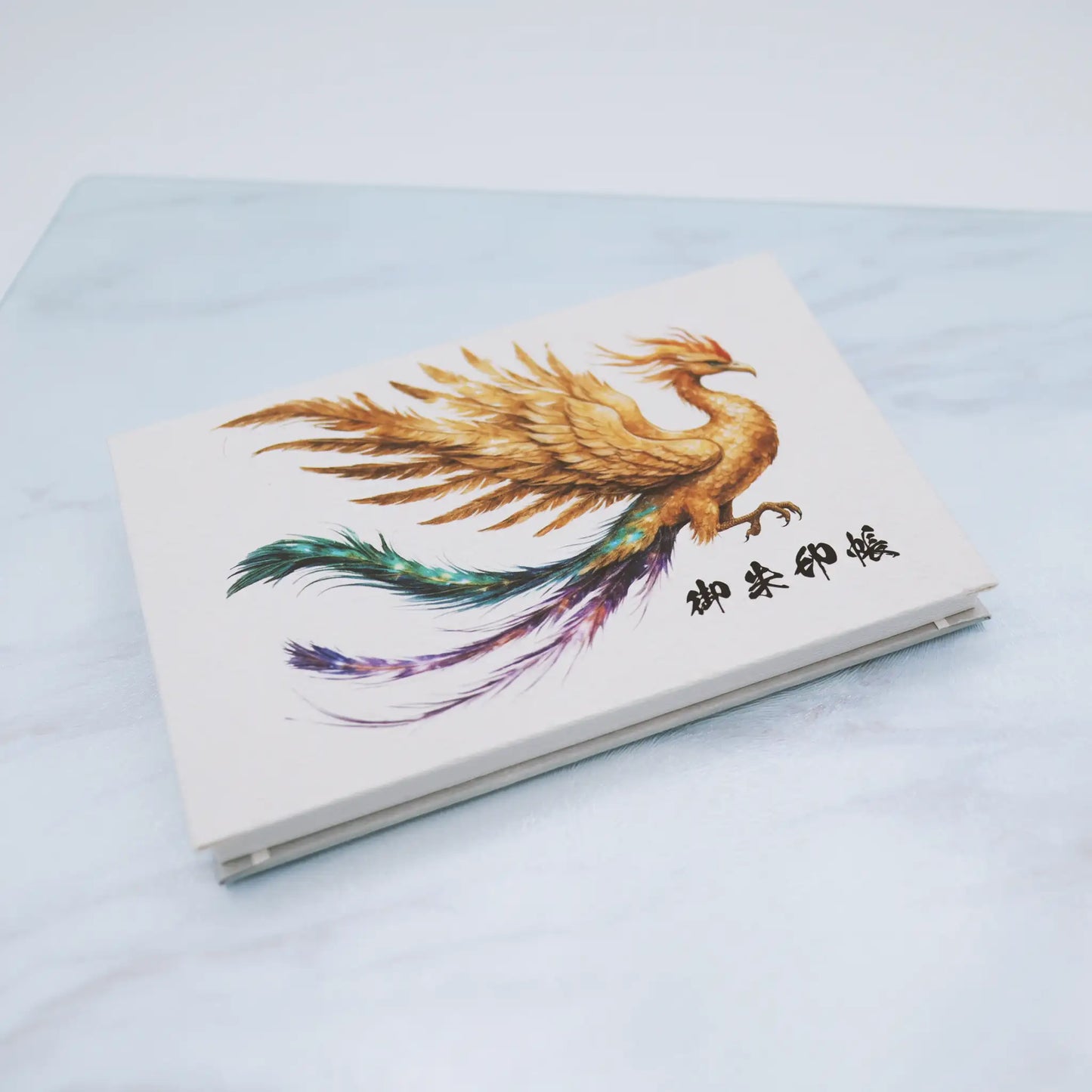 【横向き御朱印帳-鳳凰1】斜め上から全体を撮影した写真